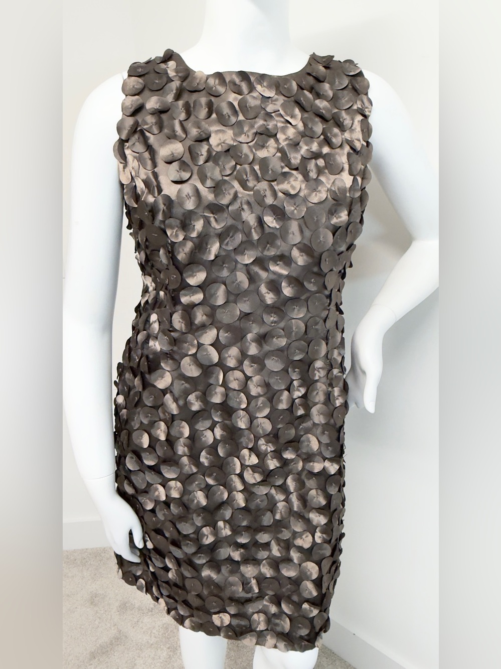 Ronni Nicole NWT 3D Floral Petal Cocktail Dress Size 16